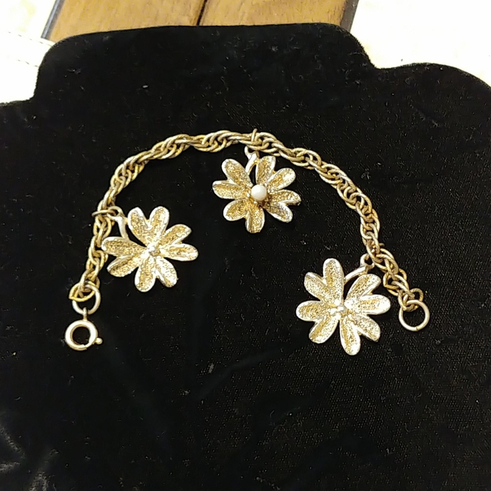 Vintage costume bracelet